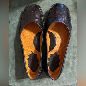 Born Navy Scroll Flats Size 7